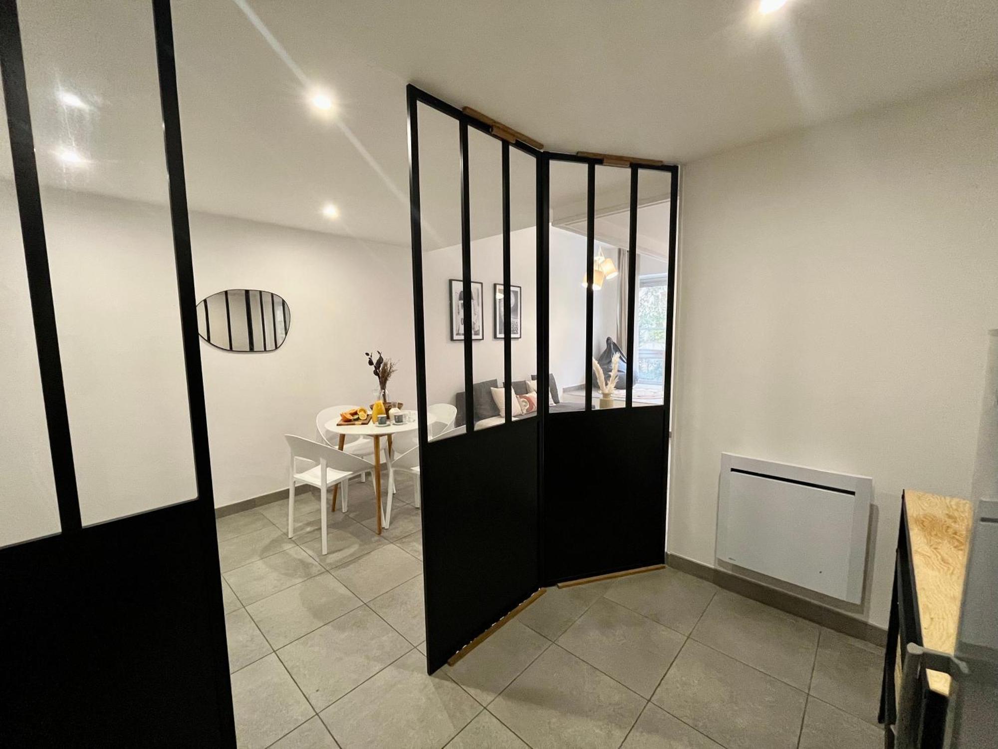 Suite Danbury Lyon Kültér fotó