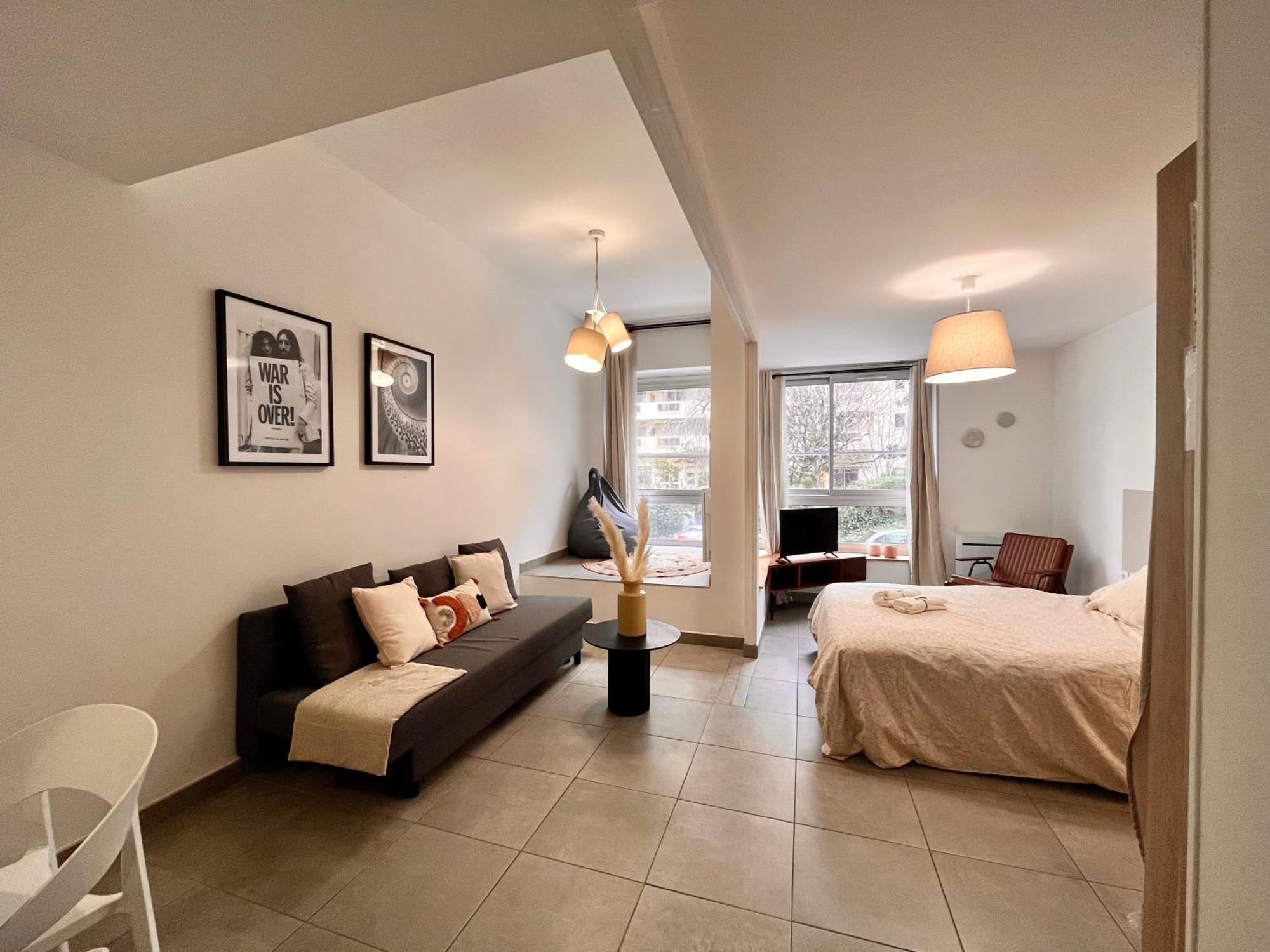 Suite Danbury Lyon Kültér fotó